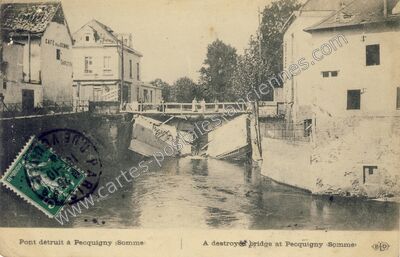 Carte postale ancienne Pont détruit — Picquigny (Somme)