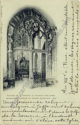 Carte postale ancienne Intrados de la voûssure du vestibule avec scènes représentant l'arrivée du crucifix… — Rue (Somme)