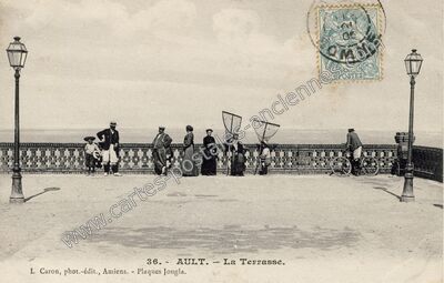Carte postale ancienne La Terrasse — Ault (Somme)