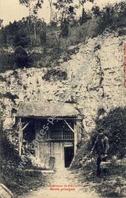Carte postale ancienne Souterrains — Naours (Somme)