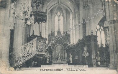 Carte postale ancienne Intérieur de l'Église — Davenescourt (Somme)