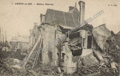 Carte postale ancienne Maison Deberny — Amiens (Somme)