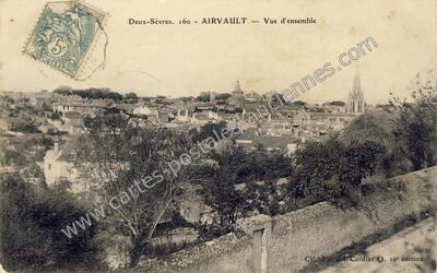 Carte postale ancienne Vue d'ensemble — Airvault (Deux-Sèvres)