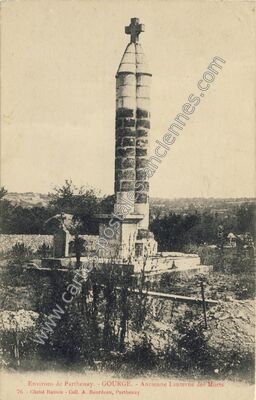 Carte postale ancienne Ancienne Lanterne des Morts — Gourgé (Deux-Sèvres)