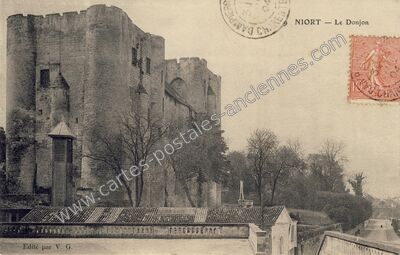 Carte postale ancienne Le Donjon — Niort (Deux-Sèvres)