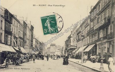 Carte postale ancienne Rue Victor-Hugo — Niort (Deux-Sèvres)