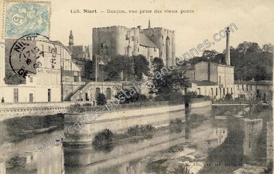 Carte postale ancienne Donjon, vue prise des vieux ponts — Niort (Deux-Sèvres)