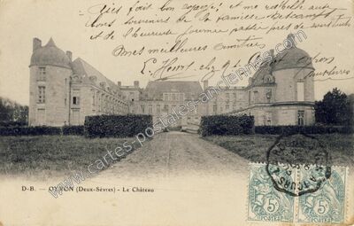 Carte postale ancienne Le Château — Oiron (Deux-Sèvres)