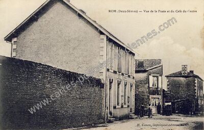 Carte postale ancienne Vue de la Poste et du Café du Centre — Rom (Deux-Sèvres)