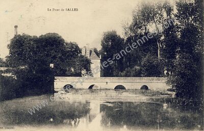 Carte postale ancienne Le Pont — Salles (Deux-Sèvres)