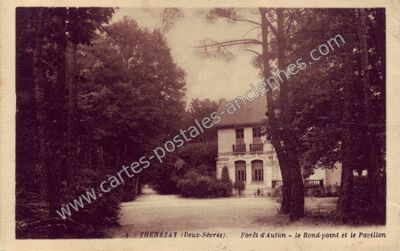Carte postale ancienne Forêt d'Autun - le Rond-point et le Pavillon — Thénezay (Deux-Sèvres)