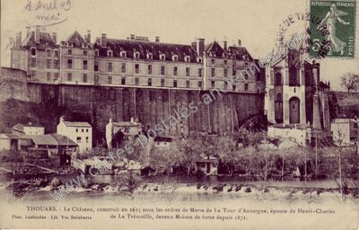 Carte postale ancienne Le Château, construit en 1635 sous les ordres de Marie de La Tour d'Auvergne — Thouars (Deux-Sèvres)