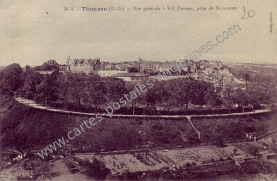 Carte postale ancienne Vue générale à Vol d'oiseau, prise de St Jacques — Thouars (Deux-Sèvres)