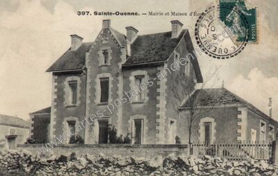 Carte postale ancienne Mairie et Maison d'École — Sainte-Ouenne (Deux-Sèvres)