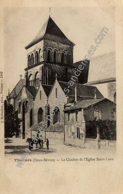 Carte postale ancienne Le Clocher de l'Eglise Saint-Laon — Thouars (Deux-Sèvres)