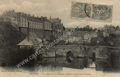 Carte postale ancienne Vue générale du Château, prise de la route de Parthenay — Thouars (Deux-Sèvres)