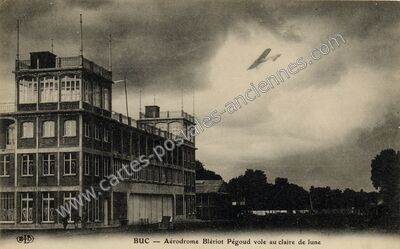 Carte postale ancienne Aérodrome Blériot Pégoud vole au claire de lune — Buc (Yvelines)