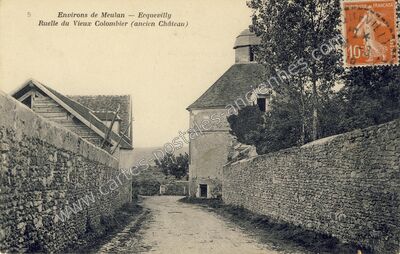 Carte postale ancienne Ruelle du Vieux Colombier (ancien Château) — Ecquevilly (Yvelines)