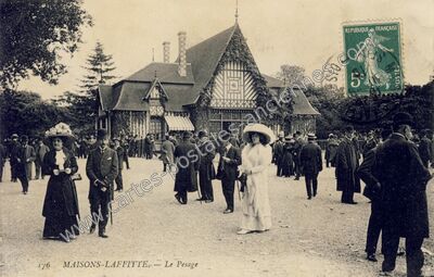 Carte postale ancienne Le Pesage — Maisons-Laffitte (Yvelines)