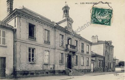 Carte postale ancienne La Mairie — Les Mureaux (Yvelines)