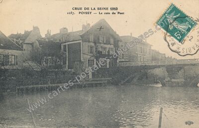 Carte postale ancienne Crue de la Seine 1910 - Le coin du Pont — Poissy (Yvelines)