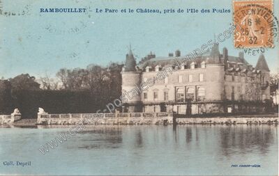 Carte postale ancienne Le Parc et le Château, pris de l'Ile des Poules — Rambouillet (Yvelines)