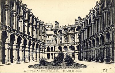 Carte postale ancienne La Cour du Musée — Saint-Germain-en-Laye (Yvelines)