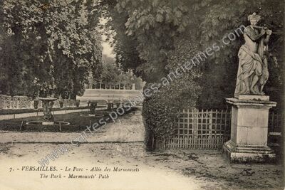 Carte postale ancienne Le Parc - Allée des Marmousets — Versailles (Yvelines)