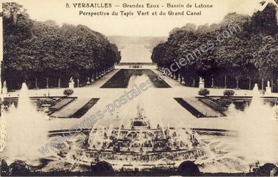 Carte postale ancienne Grandes Eaux - Bassin de Latone - Perspective du Tapis Vert et du Grand Canal — Versailles (Yvelines)