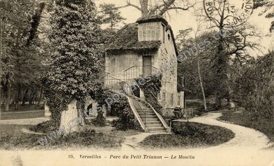 Carte postale ancienne Parc du Petit Trianon — Le Moulin — Versailles (Yvelines)