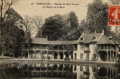 Carte postale ancienne Hameau du Petit Trianon - La Maison de la Reine — Versailles (Yvelines)