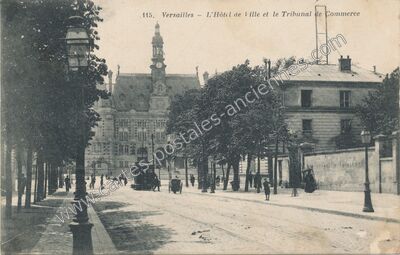 Carte postale ancienne L'Hôtel de Ville et le Tribunal de Commerce — Versailles (Yvelines)