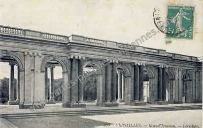 Carte postale ancienne Grand Trianon. — Péristyle — Versailles (Yvelines)