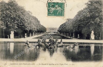 Carte postale ancienne Le Bassin d'Apollon et le Tapis Vert — Versailles (Yvelines)