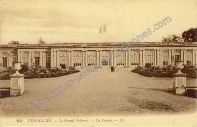 Carte postale ancienne Le Grand Trianon. — La Façade — Versailles (Yvelines)