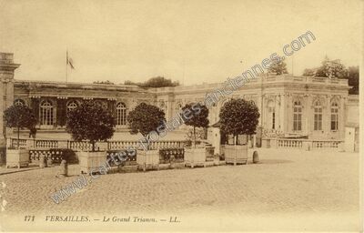 Carte postale ancienne Le Grand Trianon — Versailles (Yvelines)