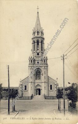 Carte postale ancienne L'Eglise Saint-Antoine de Padoue — Versailles (Yvelines)