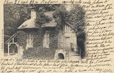 Carte postale ancienne Parc du Petit Trianon Le Boudoir — Versailles (Yvelines)