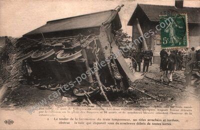 Carte postale ancienne Terrible accident, Express en allant à Vitry-la-Ville — Villepreux (Yvelines)