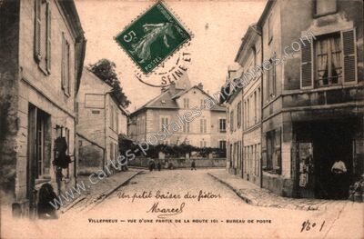Carte postale ancienne Vue d'une partie de la Route 161 - Bureau de Poste — Villepreux (Yvelines)