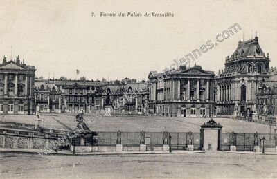 Carte postale ancienne Façade du Palais — Versailles (Yvelines)