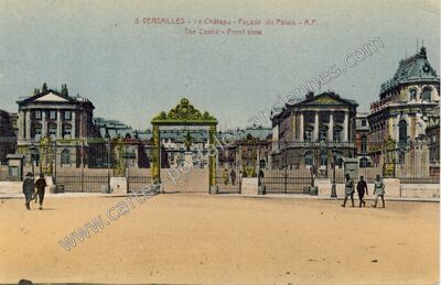 Carte postale ancienne Le Château - Façade du Palais — Versailles (Yvelines)