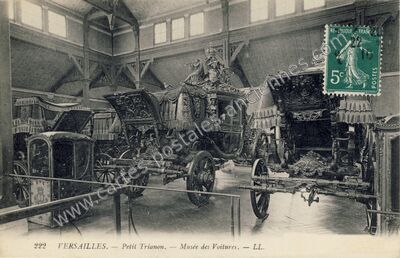 Carte postale ancienne Petit Trianon. — Musée des Voitures — Versailles (Yvelines)