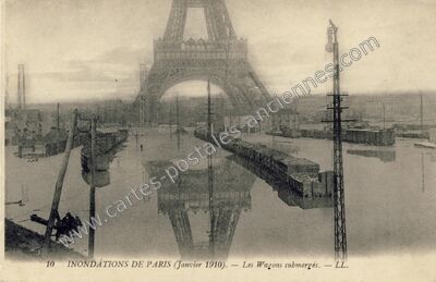 Carte postale ancienne Quai Branly — Paris 7e (Paris)