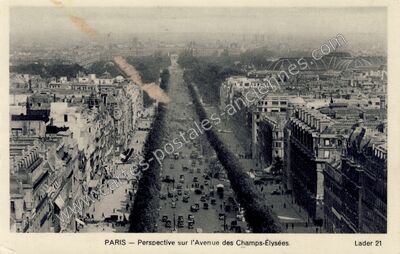 Carte postale ancienne Les Champs Elysees — Paris 16e (Paris)