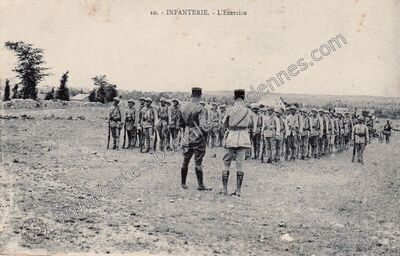 Carte postale ancienne L'Exercice — Infanterie — Militaire