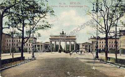 Carte postale ancienne Pariser Platz mit Brandenburger Tor — Berlin — Allemagne