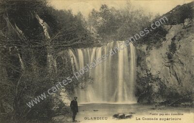 Carte postale ancienne Glandieu — Saint-Benoît (Ain)