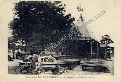 Carte postale ancienne Camp de la Valbonne — Saint-Maurice-de-Gourdans (Ain)