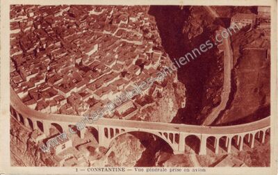 Carte postale ancienne Vue générale prise en avion — Constantine — Algérie